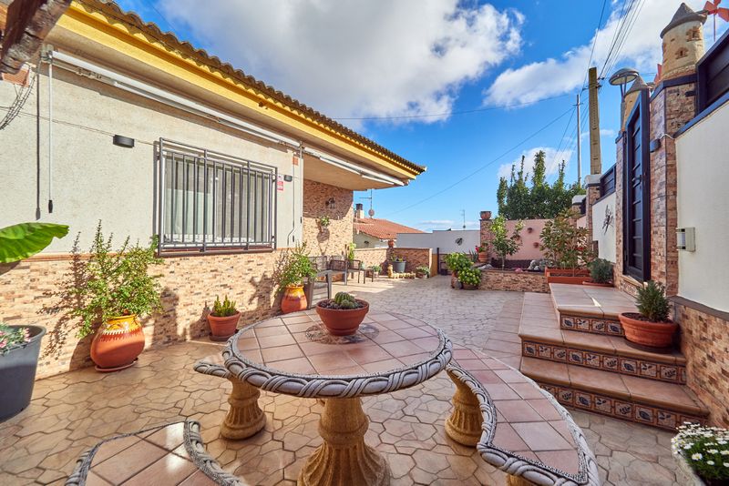 Chalet Independiente en venta Segur De Calafell, Tarragona. Ref: 1107. IMMOSEGUR CALAFELL