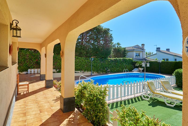 Chalet Independiente en venta El Vendrell, Tarragona. Ref: 1418. IMMOSEGUR CALAFELL