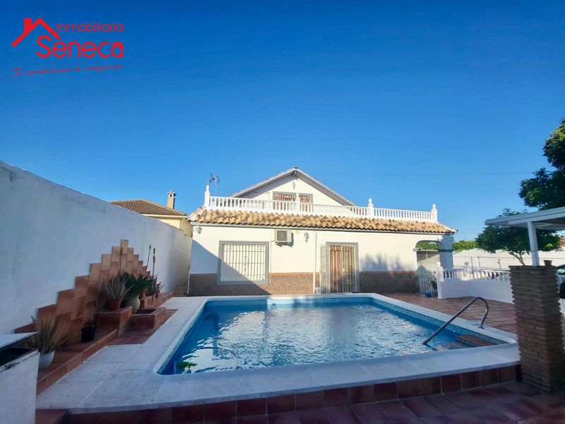 Chalet Independiente en venta Córdoba. Ref: 4952. INMOBILIARIA SÉNECA