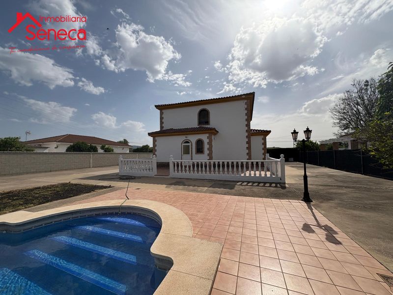 Chalet Independiente en venta Córdoba. Ref: 5055. INMOBILIARIA SÉNECA