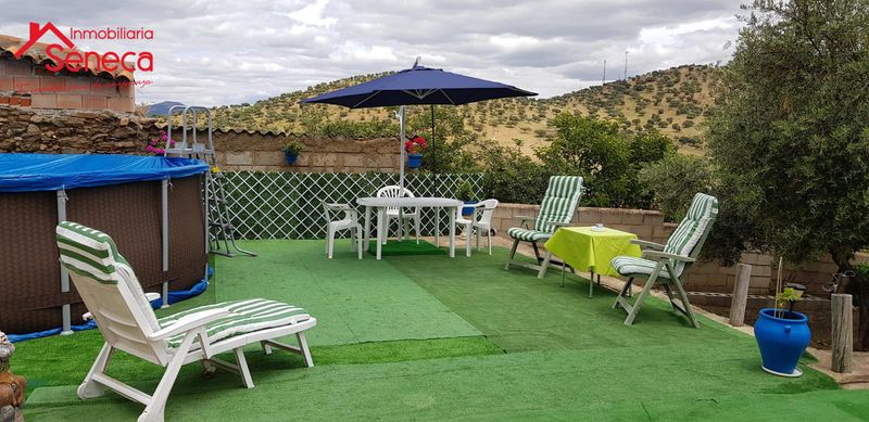 Chalet Independiente en venta Villanueva Del Rey, Córdoba. Ref: 5065. INMOBILIARIA SÉNECA