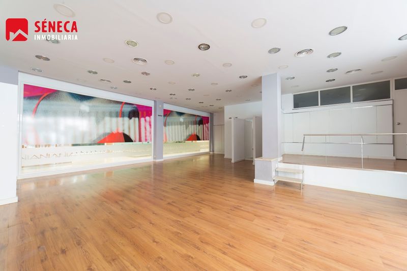 Local Comercial en alquiler Fuente Palmera, Córdoba. Ref: 5189. INMOBILIARIA SÉNECA