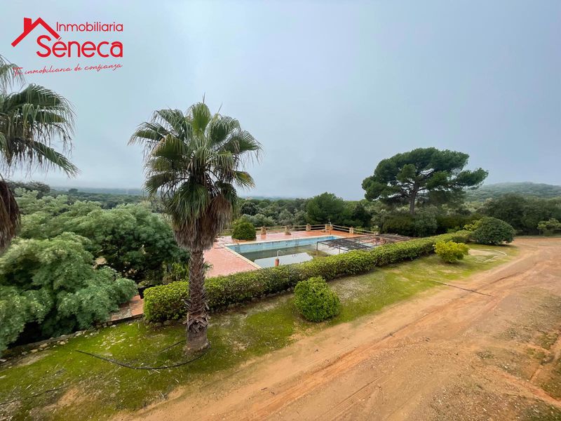 Casa en venta Hornachuelos, Córdoba. Ref: 5268. INMOBILIARIA SÉNECA