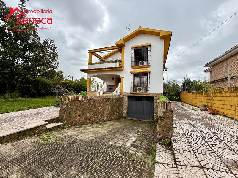 Chalet Independiente en venta Córdoba. Ref: 5427. INMOBILIARIA SÉNECA
