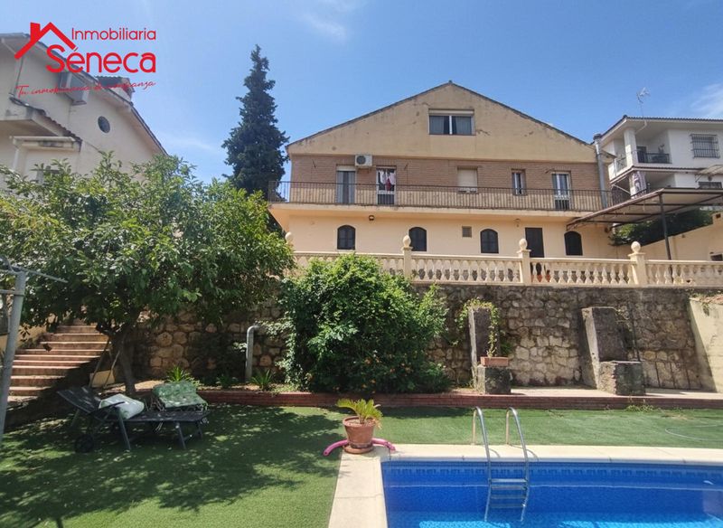 Chalet Independiente en venta Córdoba. Ref: 5435. INMOBILIARIA SÉNECA