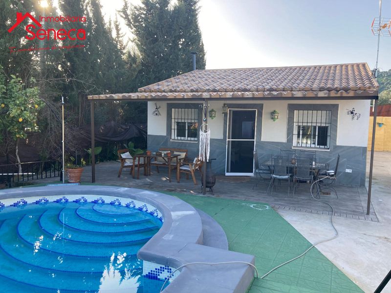 Chalet Independiente en venta Almodovar Del Rio, Córdoba. Ref: 5468. INMOBILIARIA SÉNECA