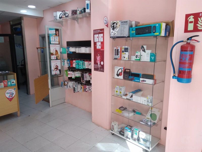 Local Comercial en venda i lloguer Vic, Barcelona. Ref: 1063. Servimur