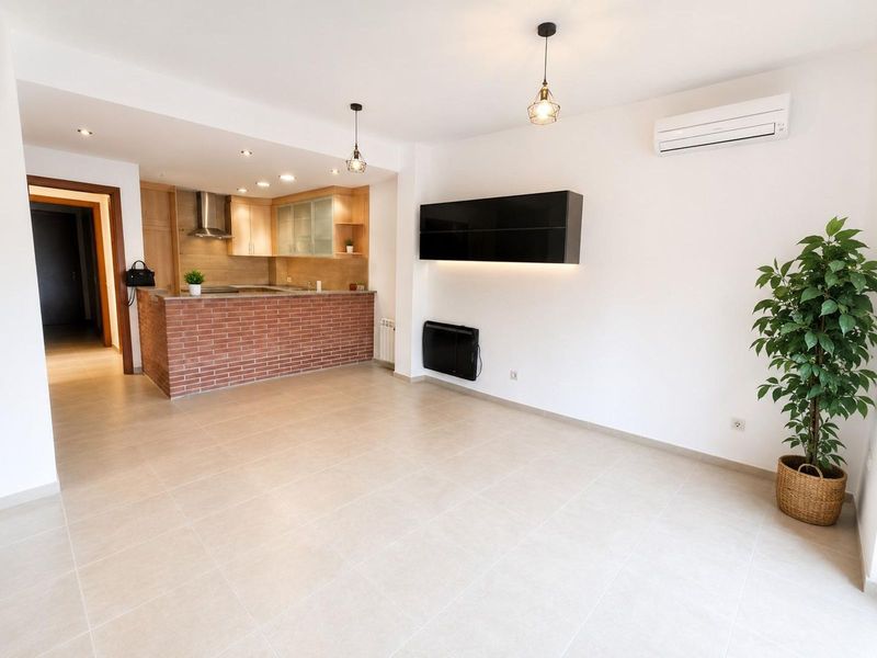 Piso en venta Montesquiu, Barcelona. Ref: 1219. Servimur