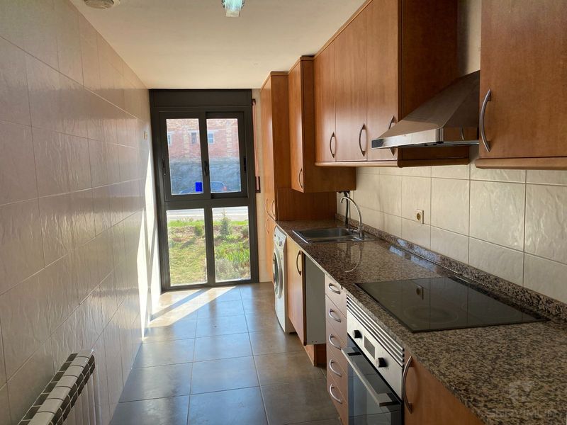 Ático en alquiler Vic, Barcelona. Ref: 1387. Servimur