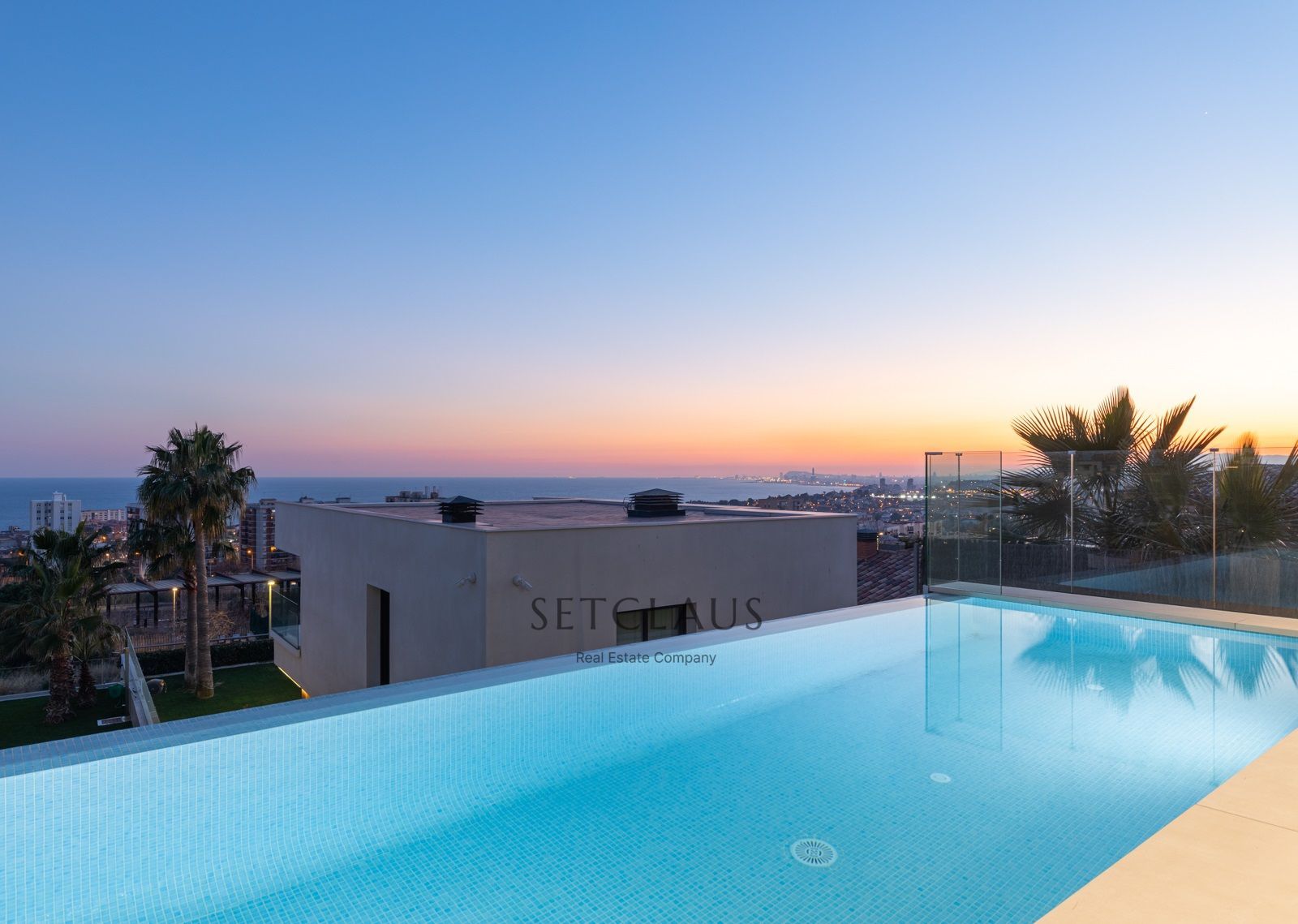 TEIÀ. Diseño con impresionantes vistas al mar. 5 habitaciones, 4 baños, 415 m² vendidos.