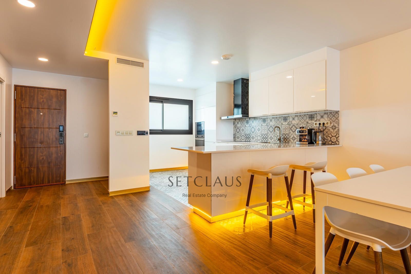 Comprar MONTGAT. OBRA NUEVA. VISTAS AL MAR Y DISEÑO foto 14