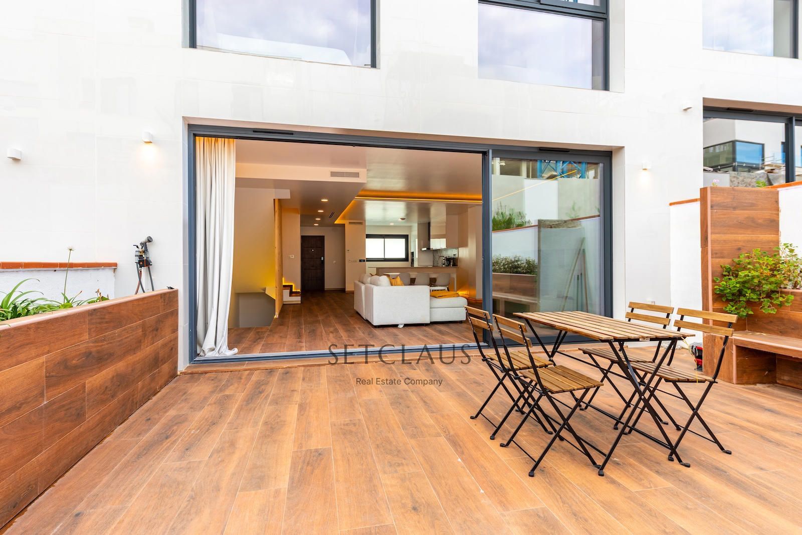 Comprar MONTGAT. OBRA NUEVA. VISTAS AL MAR Y DISEÑO foto 9