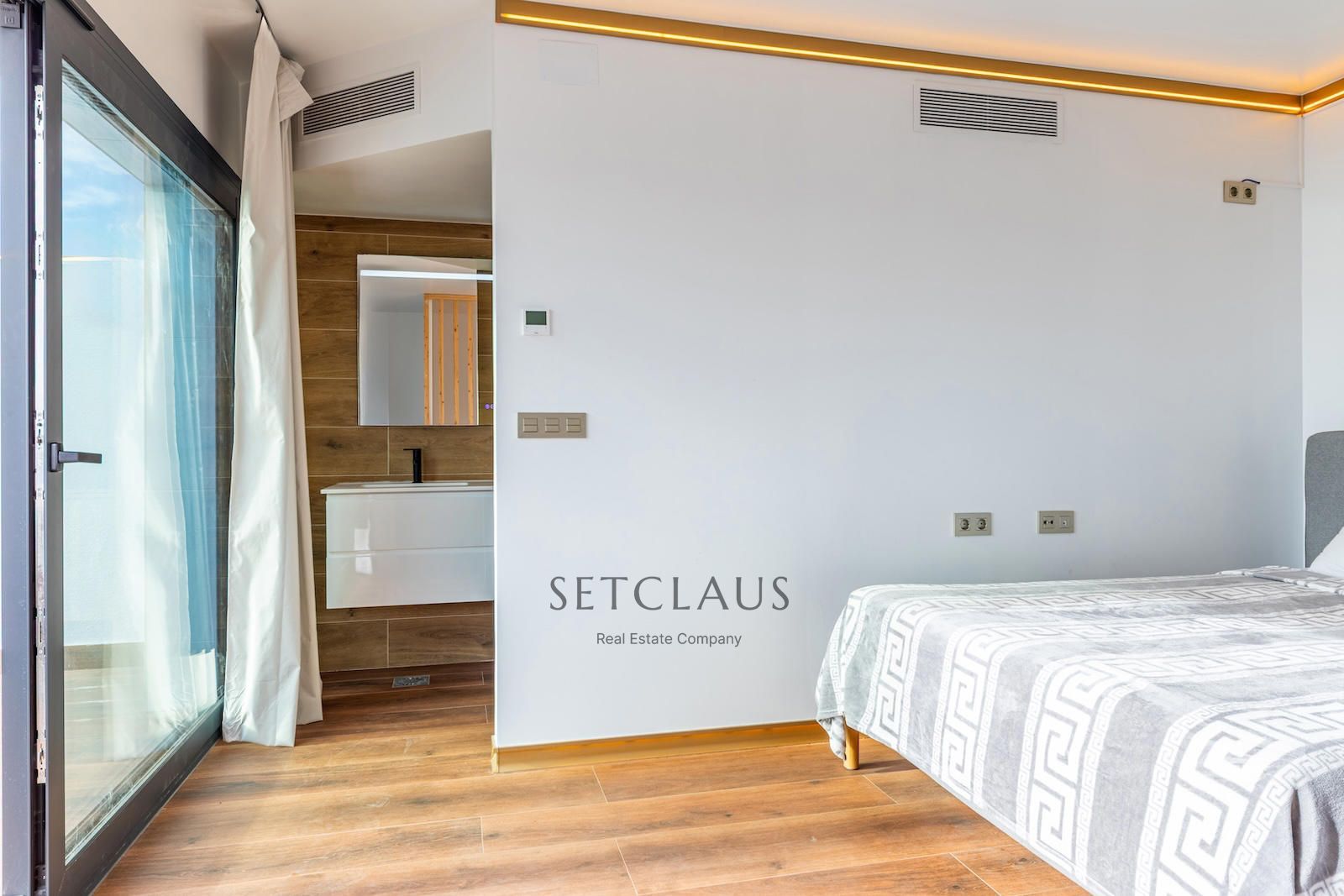 Comprar MONTGAT. OBRA NUEVA. VISTAS AL MAR Y DISEÑO foto 22