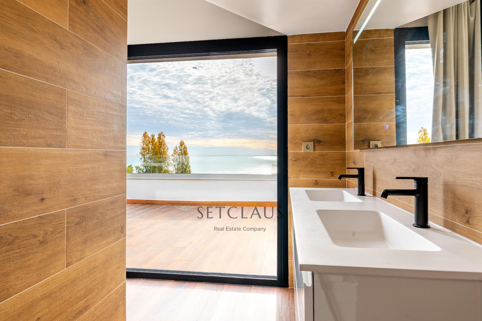 Comprar MONTGAT. OBRA NUEVA. VISTAS AL MAR Y DISEÑO foto 25