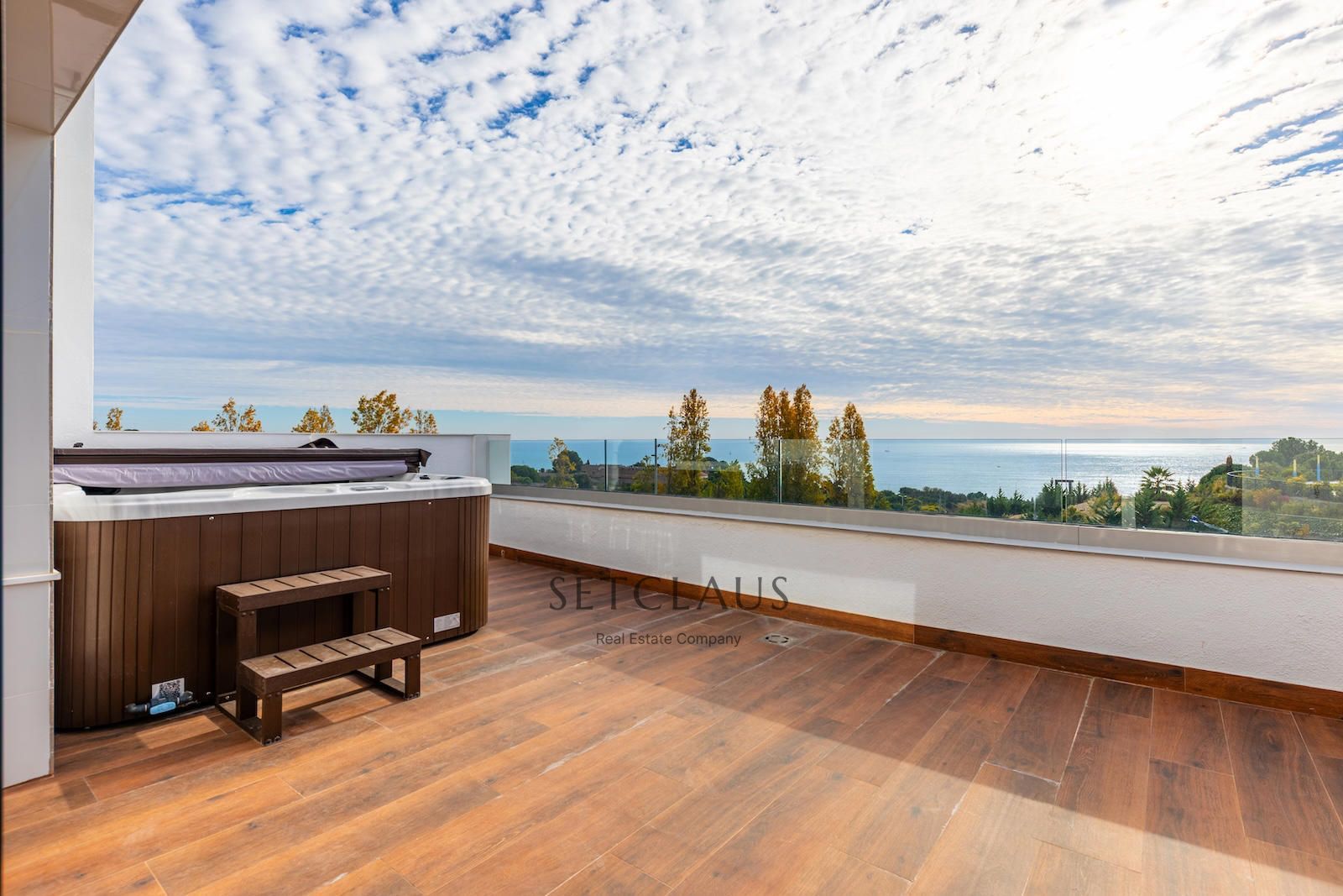 Comprar MONTGAT. OBRA NUEVA. VISTAS AL MAR Y DISEÑO foto 3