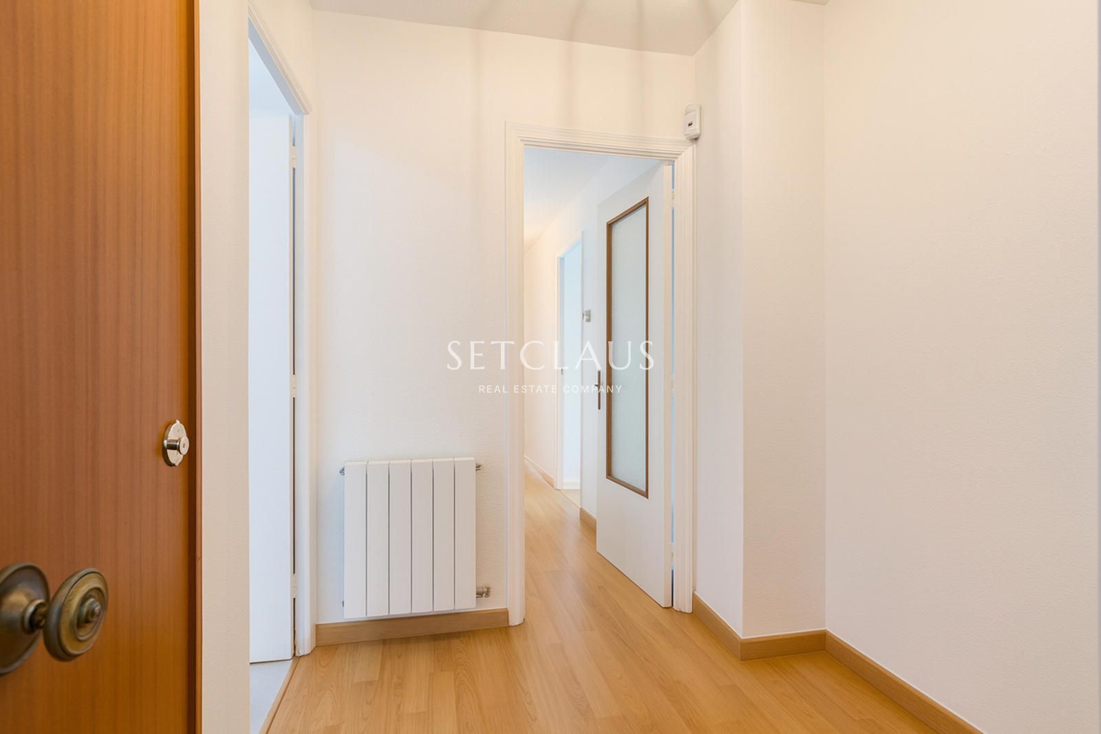 Comprar Flat in El Masnou centre with 4 bedrooms and 2 bathrooms. Quiet residential area. foto 27