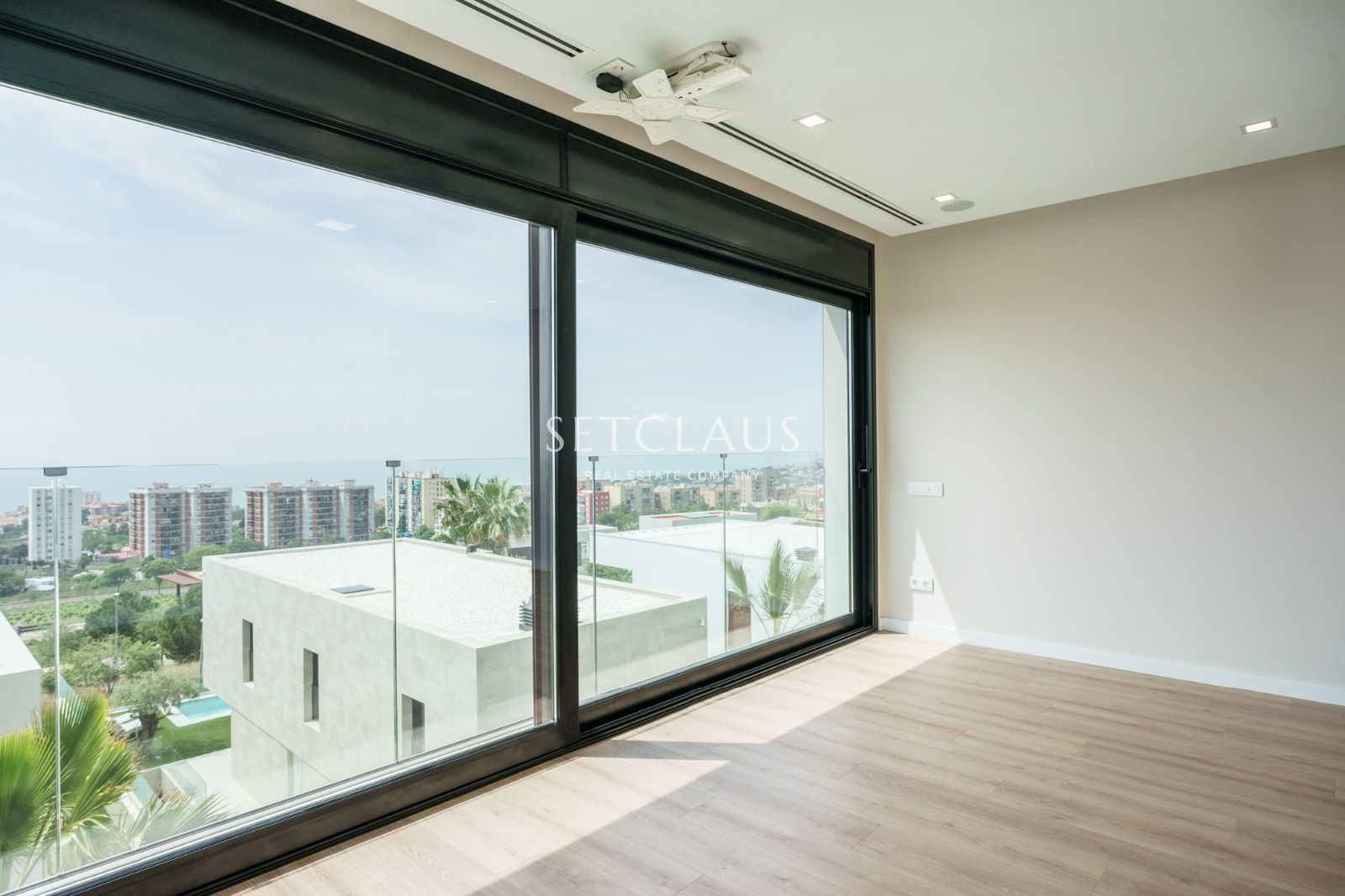 Comprar Chalet de diseño a estrenar foto 30