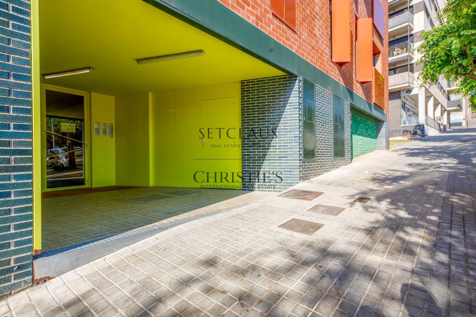 Comprar MONTGAT. Local comercial a estrenar foto 2