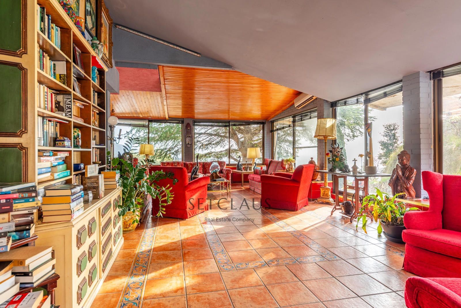 Comprar Gran finca independiente con 3 viviendas, piscina y 13 habitaciones en Alella (Coma Fosca – Can Comulada) foto 25