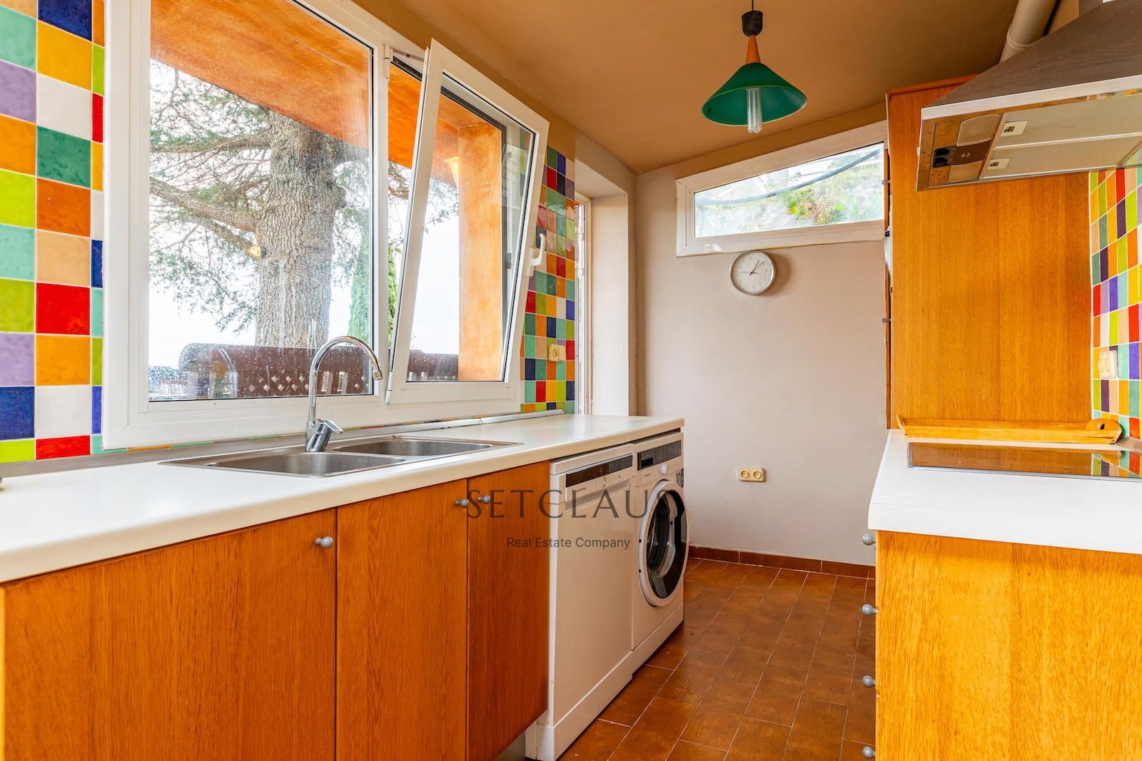 Comprar Gran finca independiente con 3 viviendas, piscina y 13 habitaciones en Alella (Coma Fosca – Can Comulada) foto 56