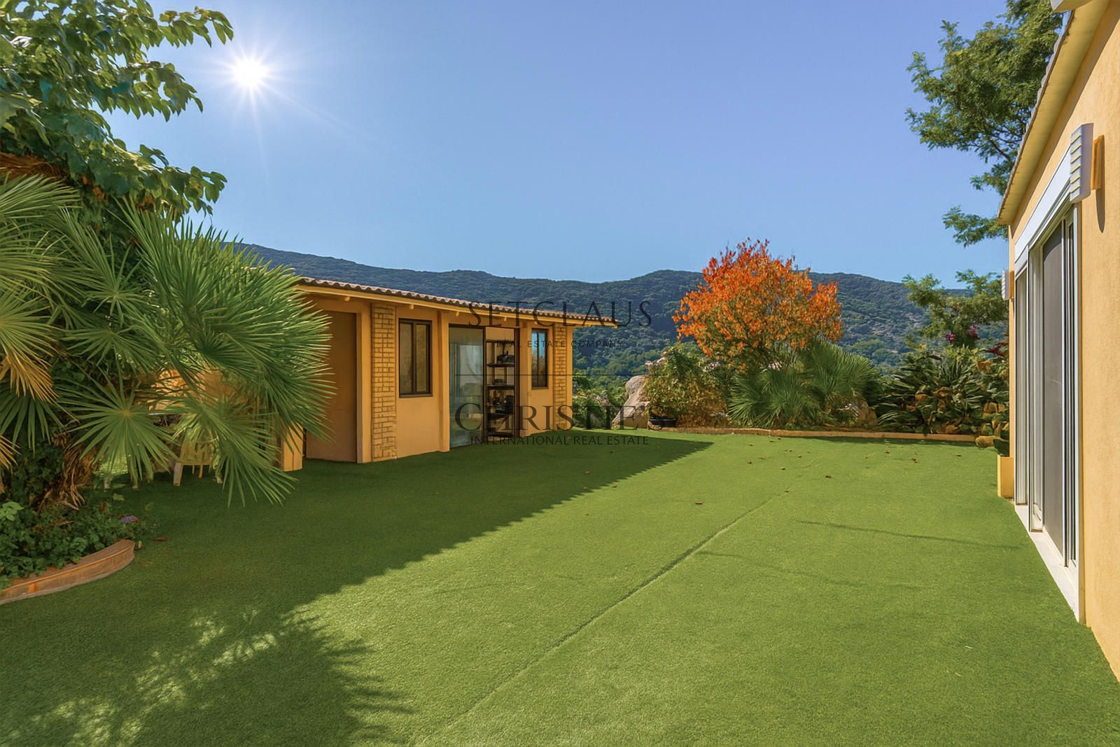 Comprar Gran finca independent amb 3 habitatges, piscina i 13 habitacions a Alella foto 5