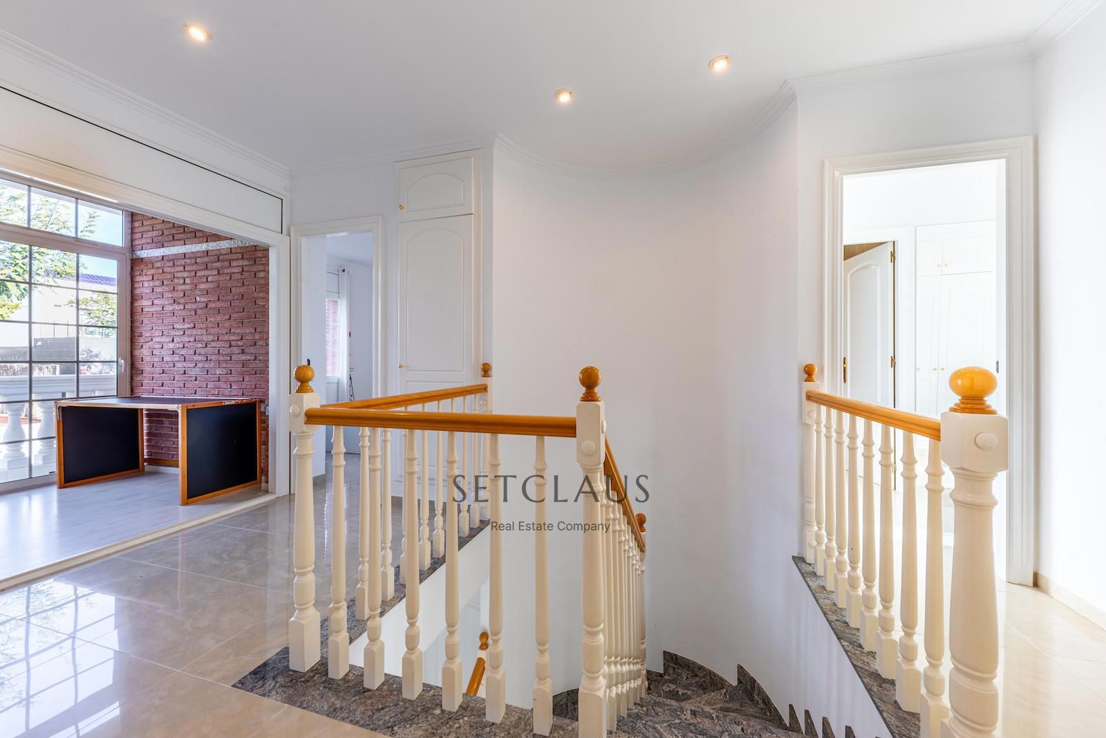 Comprar Chalet con mucha luz, vistas al mar en una zona tranquila de Vilassar de dalt foto 26