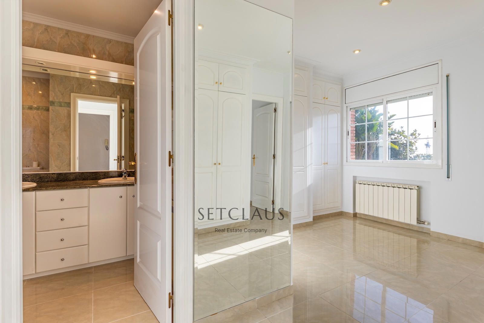 Comprar Chalet con mucha luz, vistas al mar en una zona tranquila de Vilassar de dalt foto 27