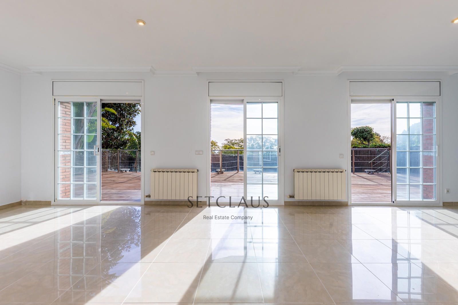 Comprar Chalet con mucha luz, vistas al mar en una zona tranquila de Vilassar de dalt foto 13