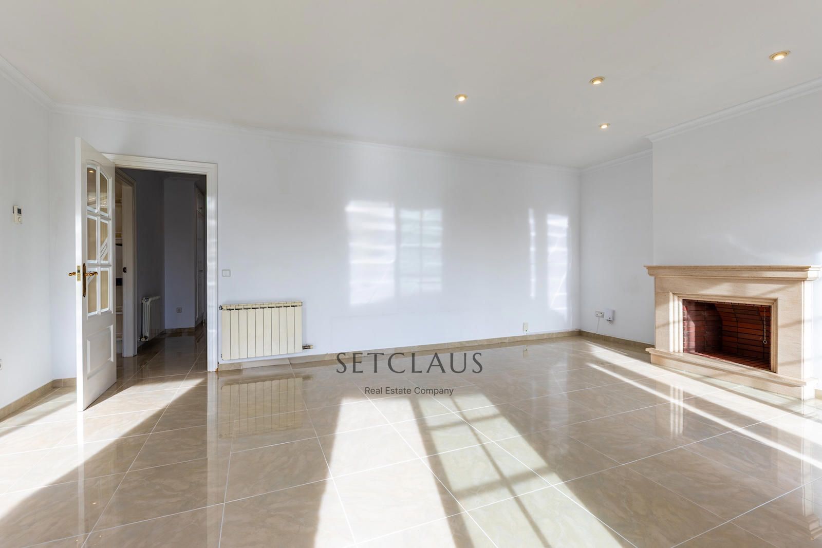 Comprar Chalet con mucha luz, vistas al mar en una zona tranquila de Vilassar de dalt foto 15