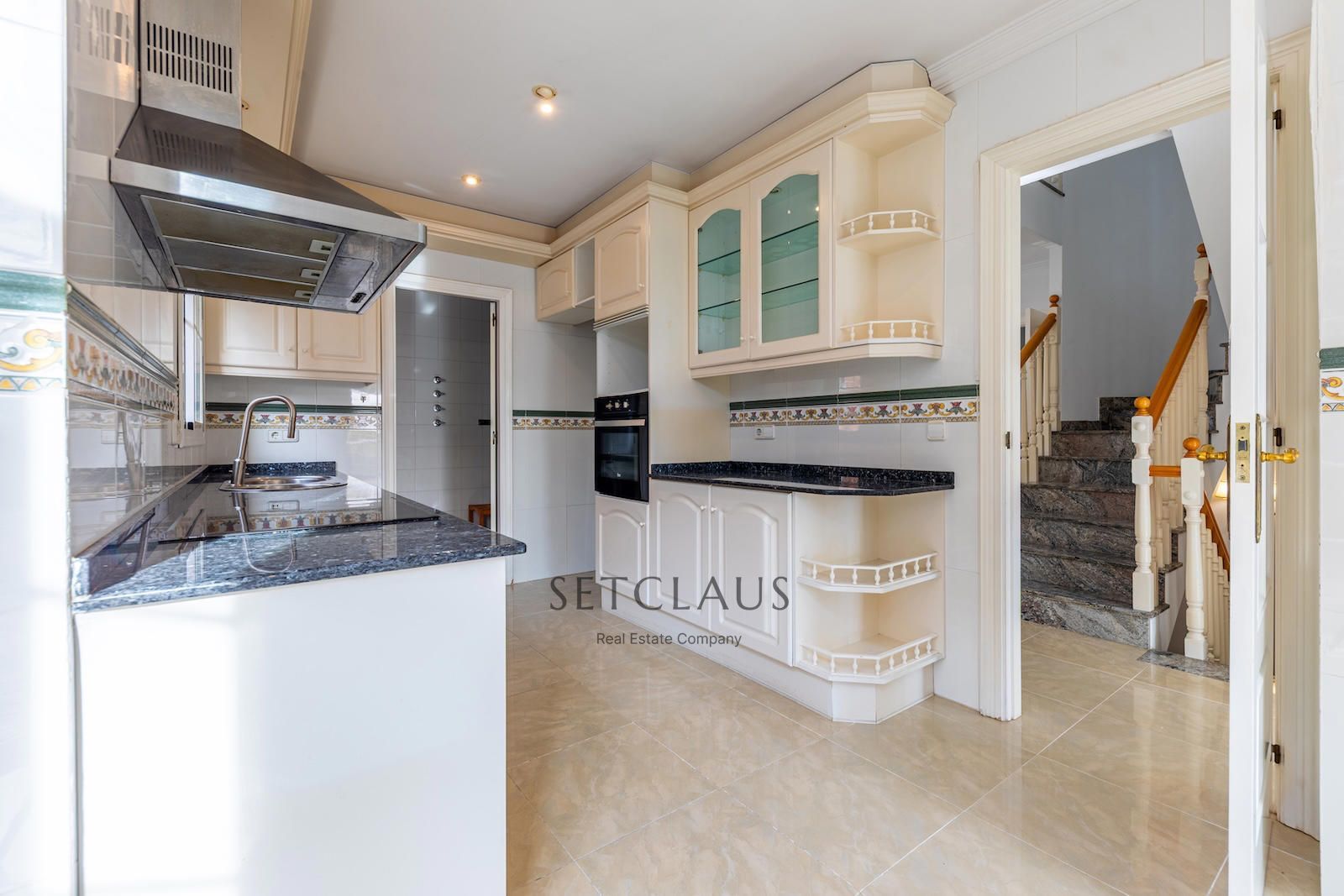 Comprar Chalet con mucha luz, vistas al mar en una zona tranquila de Vilassar de dalt foto 21