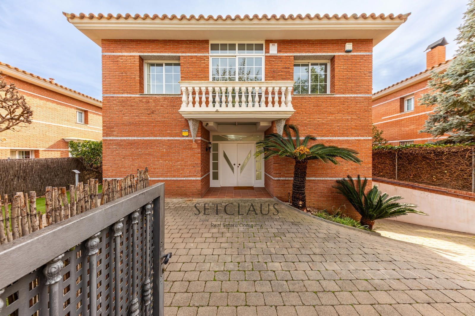 Comprar Chalet con mucha luz, vistas al mar en una zona tranquila de Vilassar de dalt foto 54