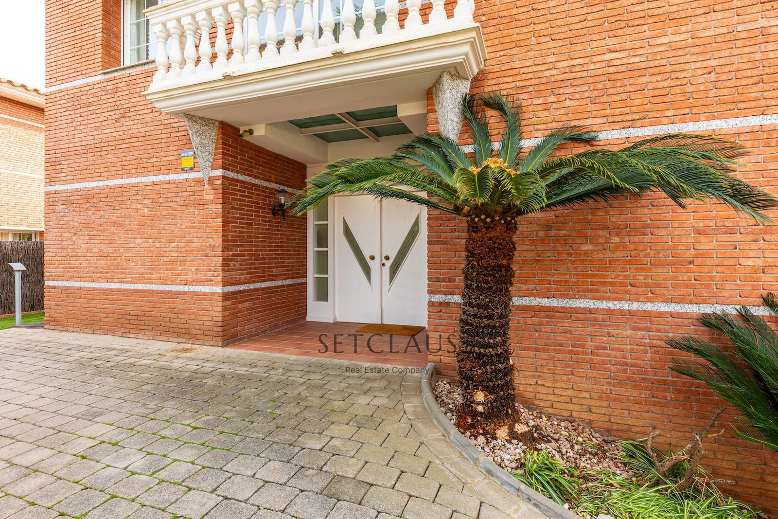 Comprar Chalet con mucha luz, vistas al mar en una zona tranquila de Vilassar de dalt foto 56