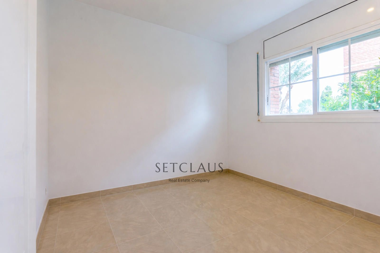 Comprar Chalet con mucha luz, vistas al mar en una zona tranquila de Vilassar de dalt foto 48