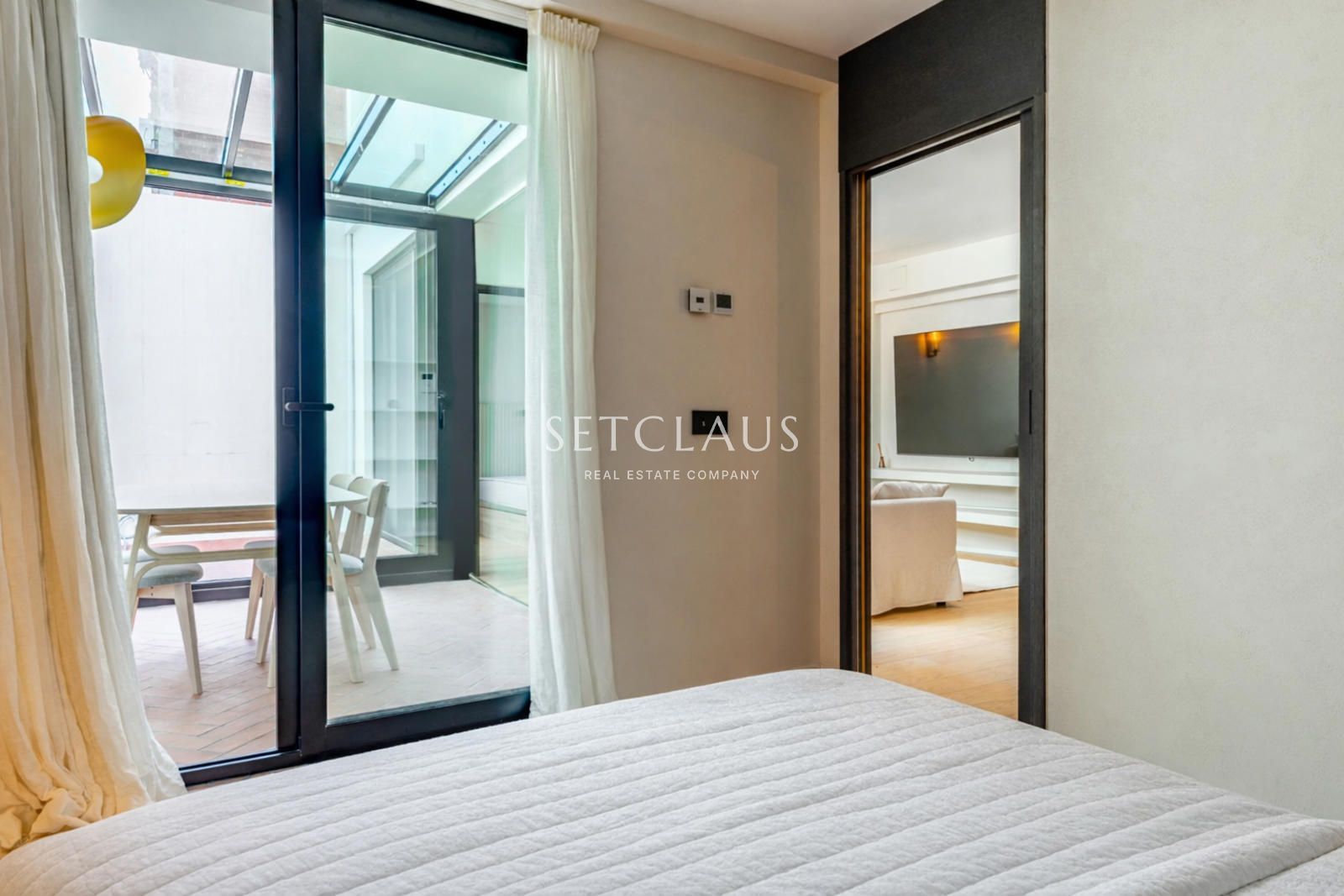 Comprar MONTGAT. Planta baja dúplex con piscina foto 28