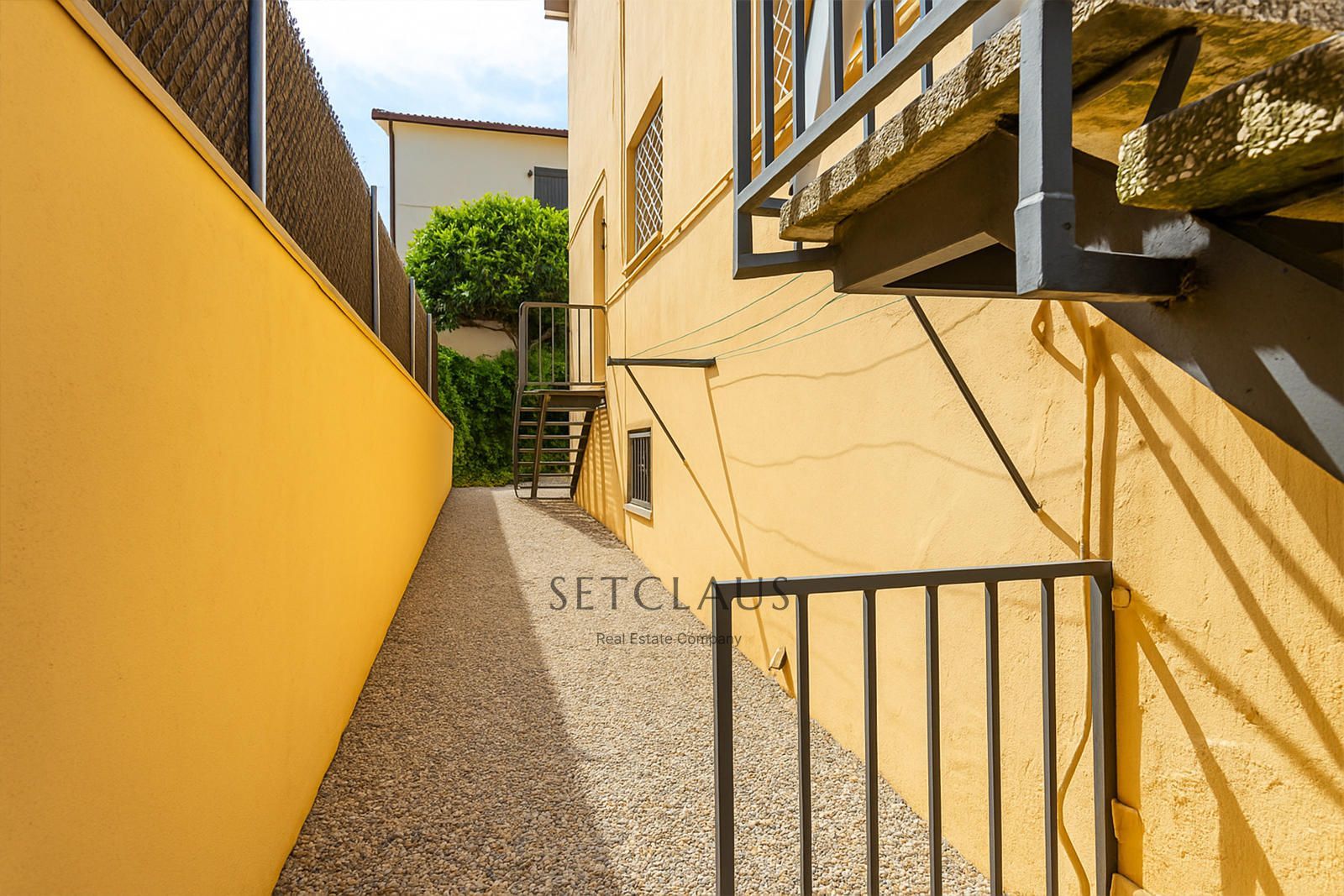 Comprar Casa pareada con jardín y garaje en Can Sors (Alella) foto 18