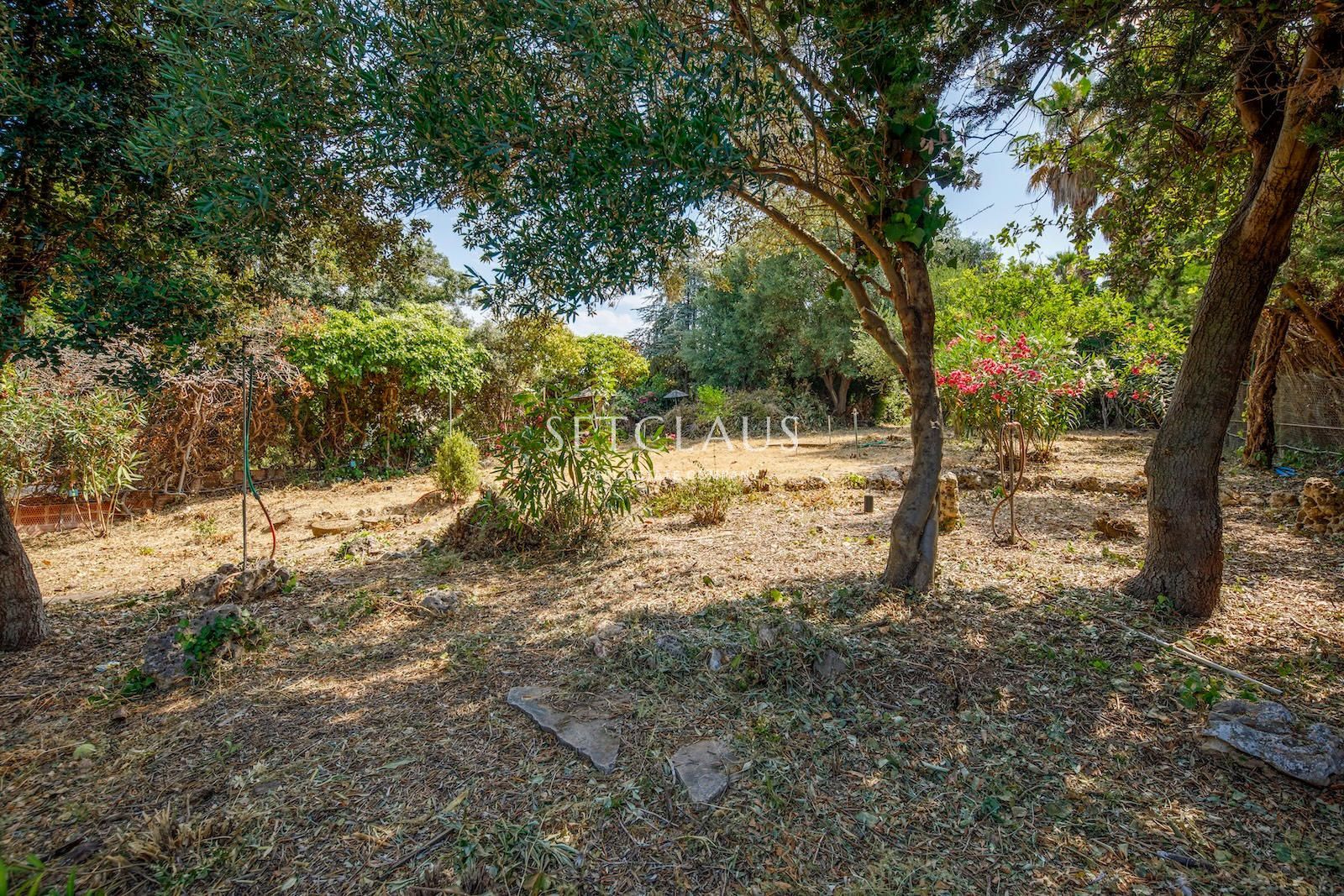 Comprar Parcela edificable y soleada en El Masnou foto 10