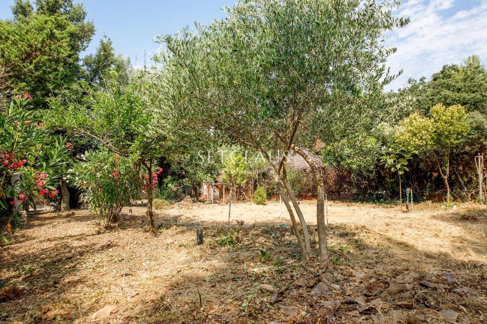 Comprar Parcela edificable y soleada en El Masnou foto 13