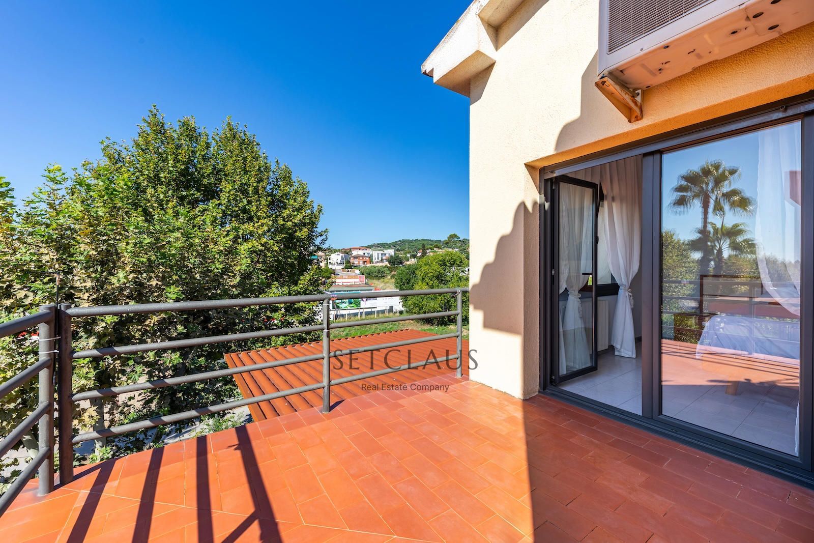 Inmueble Semi-detached villa with private pool and unobstructed views in El Masnou foto 26