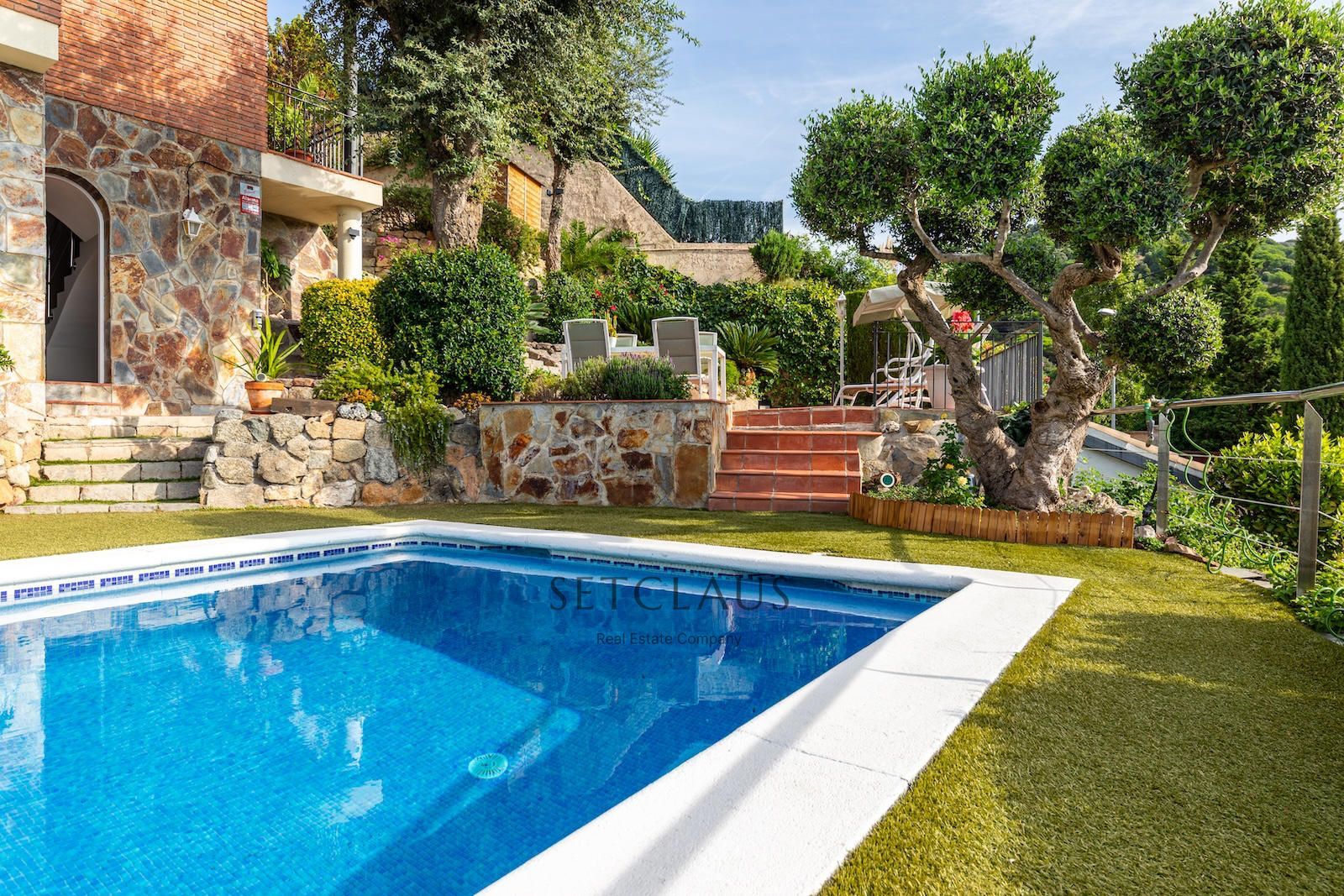 Comprar Chalet independiente con vistas panorámicas al mar y privacidad. foto 9