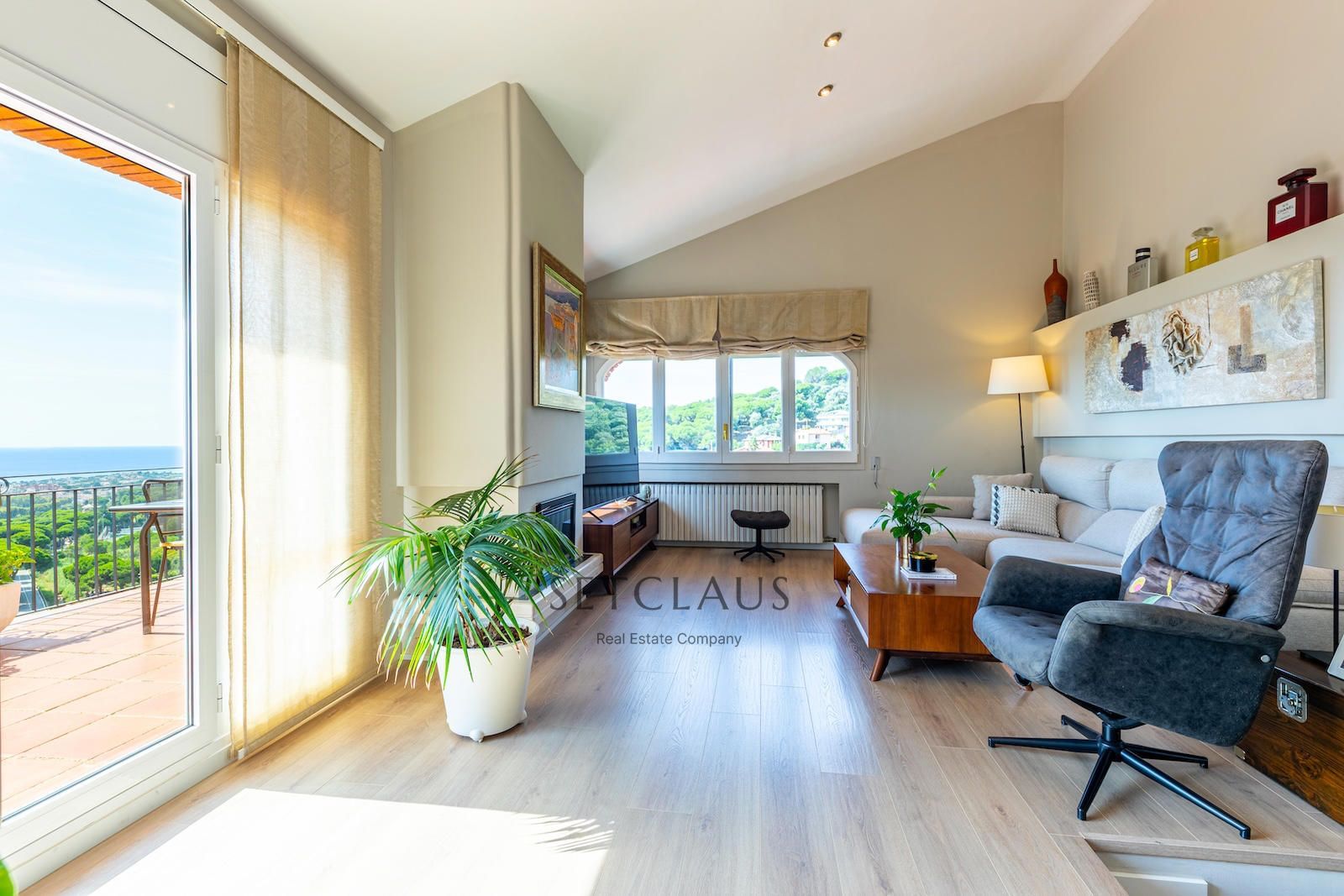 Comprar Chalet independiente con vistas panorámicas al mar y privacidad. foto 22