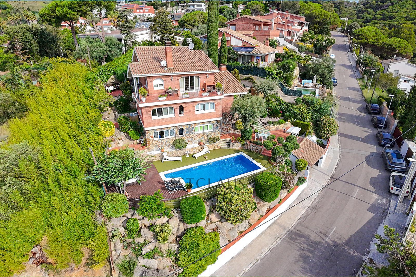 Comprar Chalet independiente con vistas panorámicas al mar y privacidad. foto 1