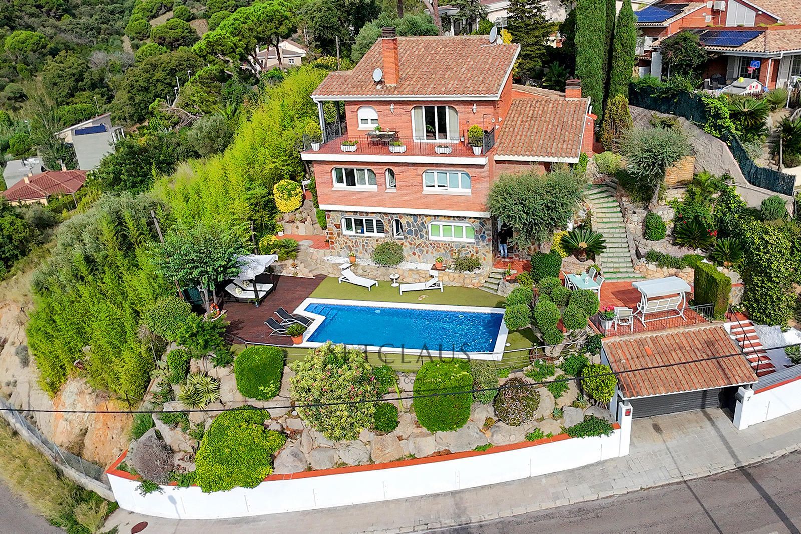 Comprar Chalet independiente con vistas panorámicas al mar y privacidad. foto 10