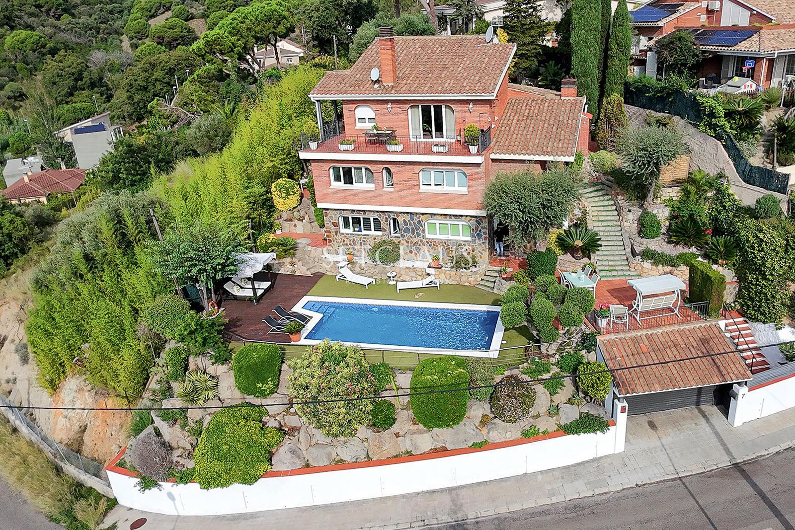Inmueble Chalet independiente con vistas panorámicas al mar y privacidad. foto 10