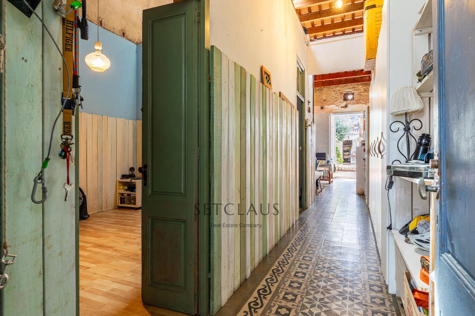 Inmueble Casa de pueblo en Canet de Mar centro con fachada catalogada y jardín privado foto 6