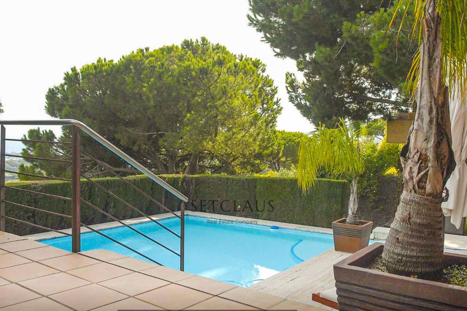 Inmueble Chalet independiente en Cabrils con piscina y vistas panorámicas. foto 7