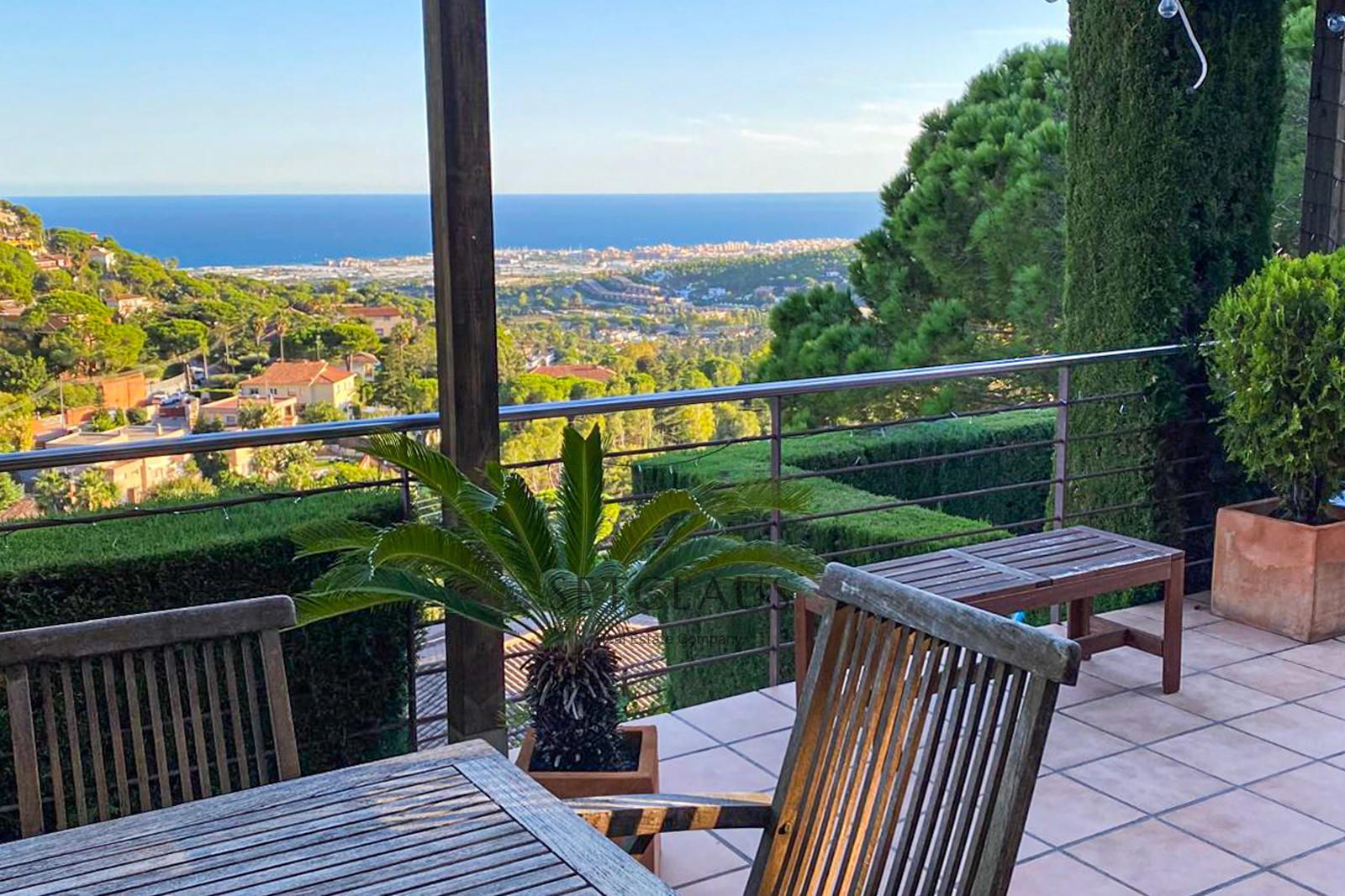 Inmueble Chalet independiente en Cabrils con piscina y vistas panorámicas. foto 2