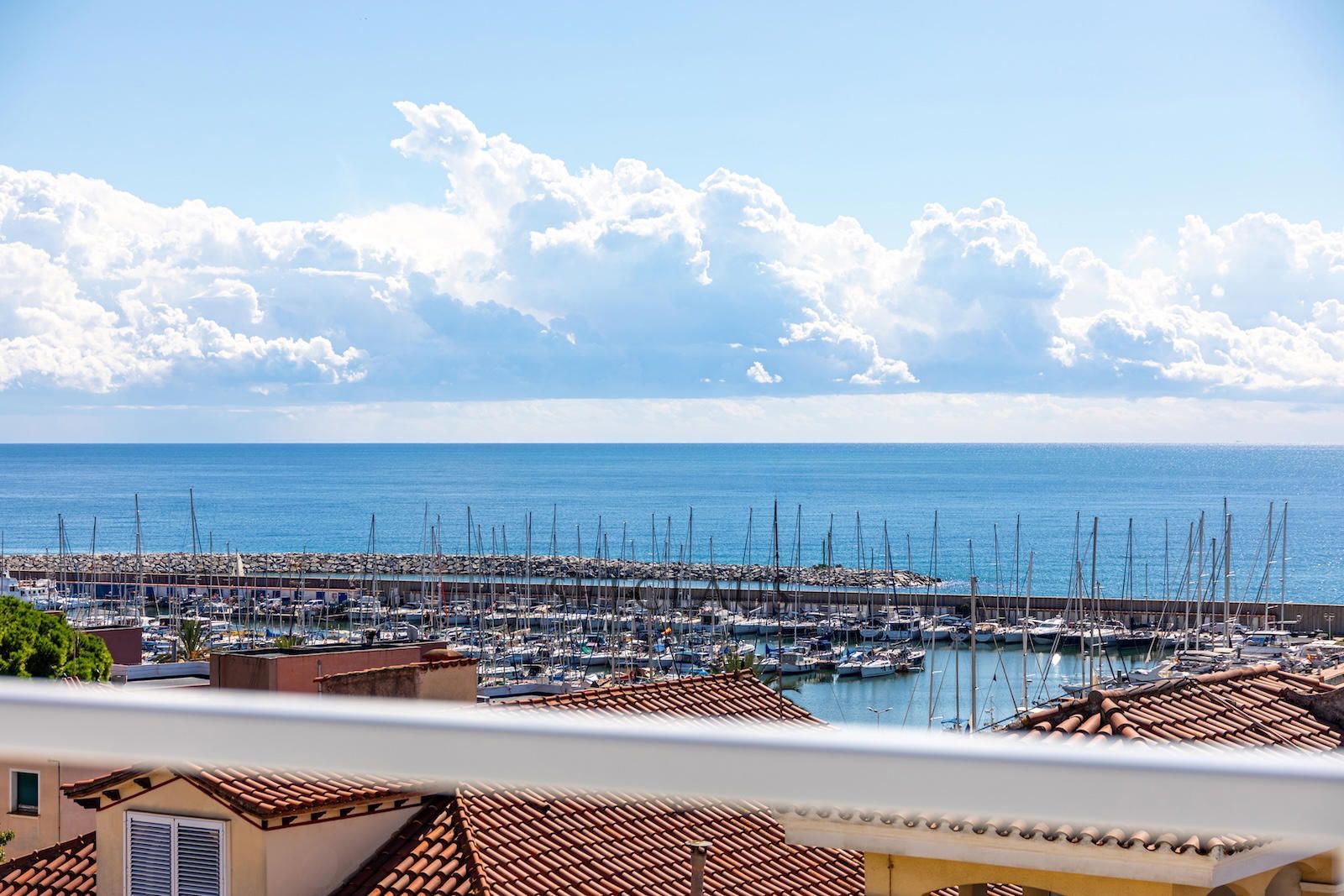 Inmueble Apart-hotel con vistas panorámicas al mar foto 3