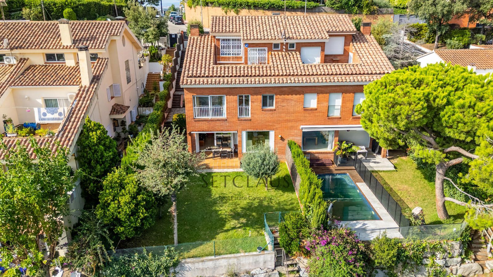 Comprar Chalet pareado con vistas al mar foto 4