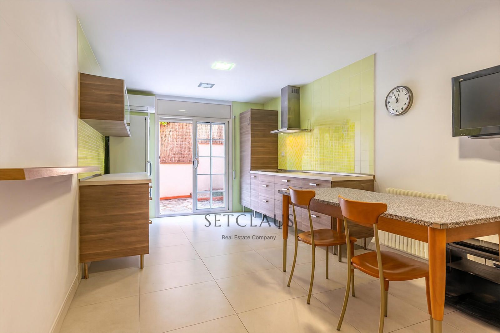 Comprar Chalet pareado con vistas al mar foto 23