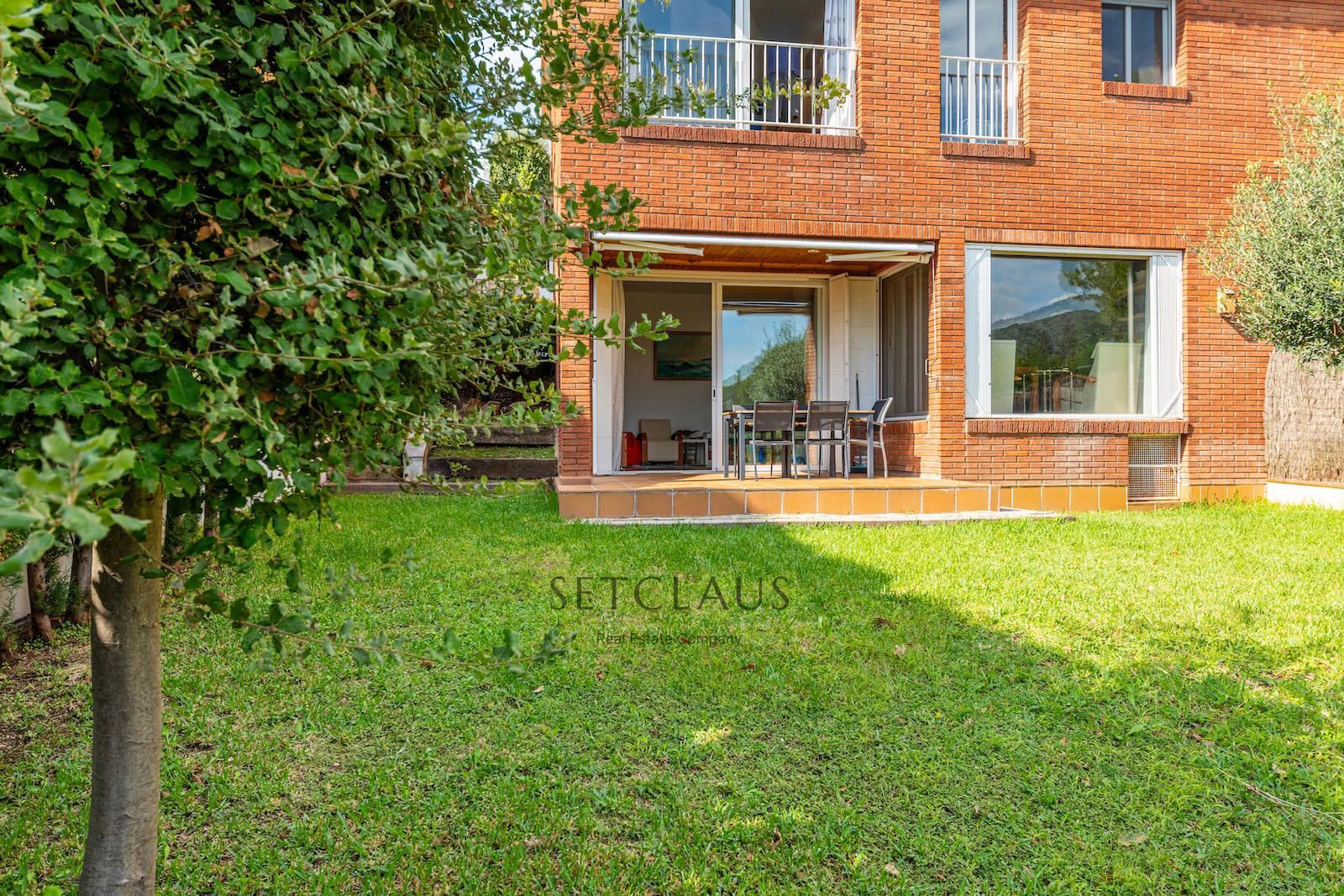 Comprar Chalet pareado con vistas al mar foto 14